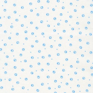 Flowerhouse Hint of Prints Circles Blue on White by Debbie Beaves for Robert Kaufman Fabrics - FLHD-21898-4