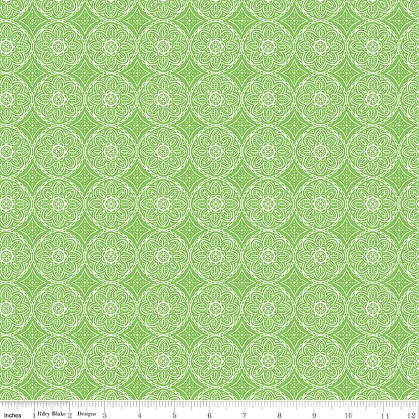 Gingham Cottage Medallion Green by Heather Peterson for Riley Blake Designs - C13012-GREEN