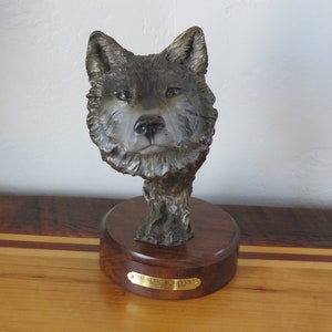 Big Sky Carvers "Stealth & Savvy" sculpture