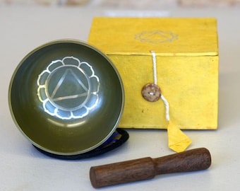 Yellow Heart Chakra Himalayan Singing Bowls Yellow Heart Chakra Himalayan Singing Bowls