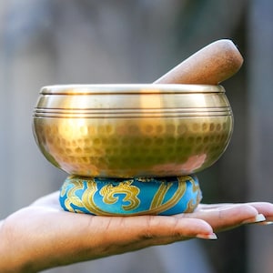 Small Size Hand Hammered Tibetan Singing Bowl | Perfect Meditation and Sound Healing Bowl for Yoga, Mindfulness and Spiritual Wellness