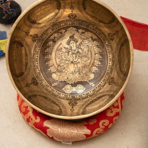 Green Tara Sound Healing Bowl – Handcrafted Tibetan Singing Bowl – Spiritual Healing, Meditation & Chakra Balancing Bowl