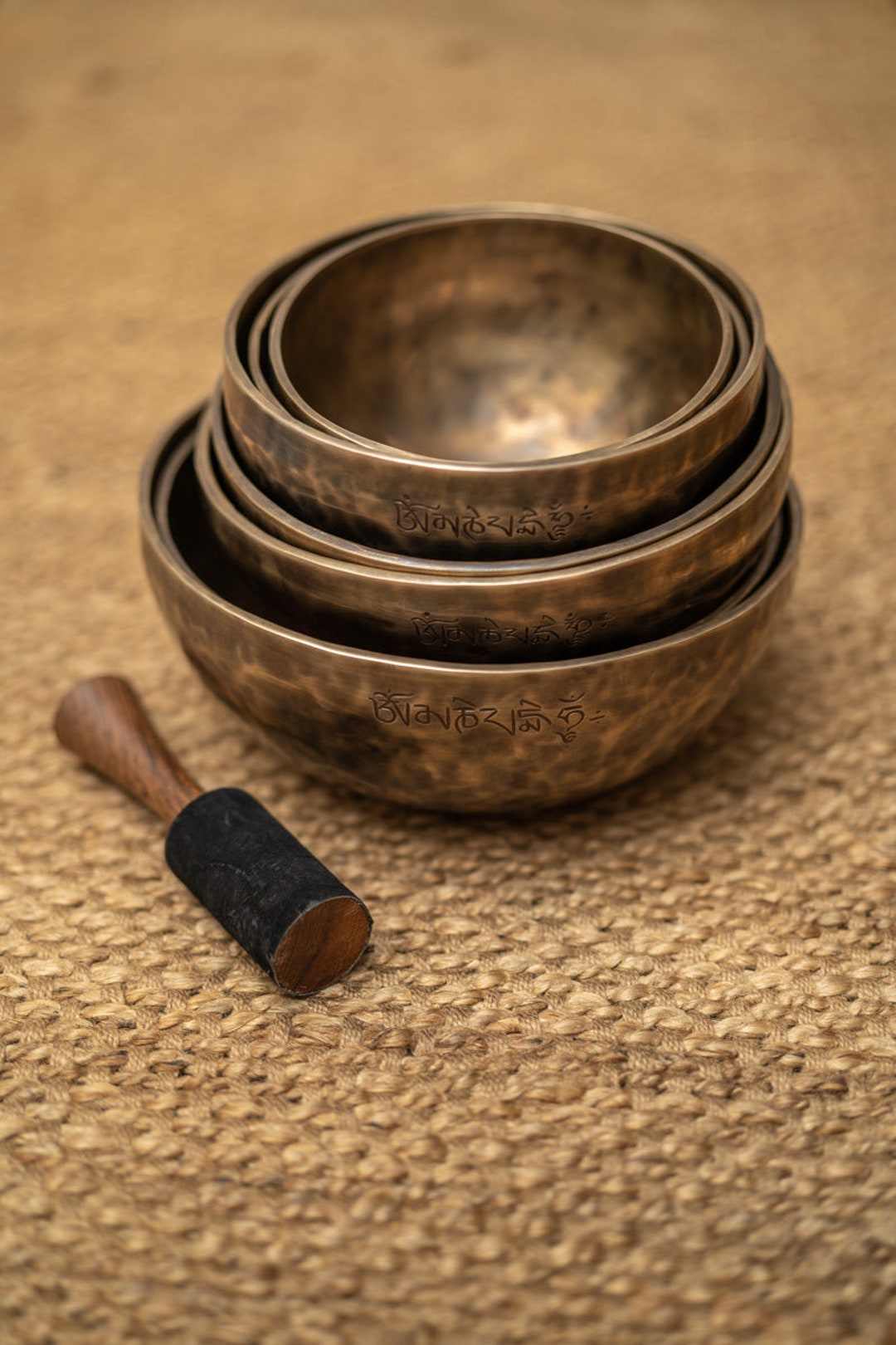 Full Moon Set of 7 Singing Bowls Handcrafted Tibetan Singing Bowl Best ...