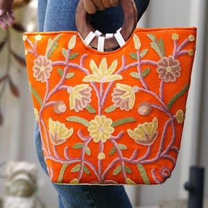 Bolso de mano para mujer con bordado floral / Bolso colorido para dama de honor / El mejor regalo para ella