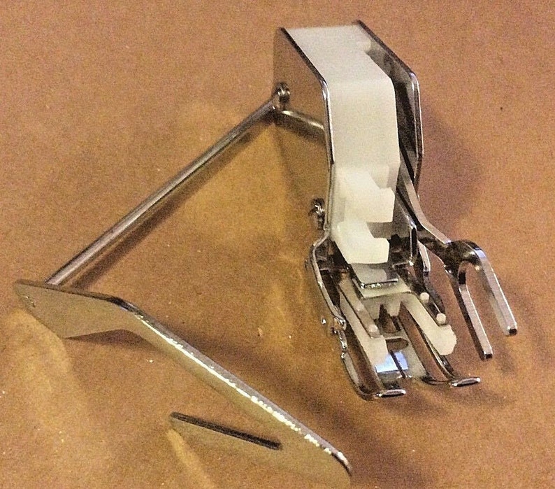 Even Feed Walking Foot for Viking Husqvarna Sewing Machine Groups 567