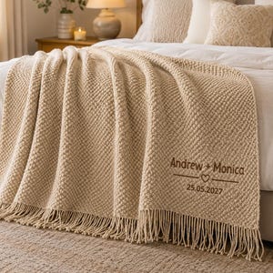 Personalized Wedding Throw Blanket, Custom Couple Gift, Mr and Mrs Blanket, Wedding Date Blanket, Anniversary Gift, Bridal Shower Gift Her