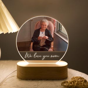 Personalized Photo Night Light with Text, Mother Gifts, Gift for Mom, Mom Gift from Daughter, Bedroom Decor, LED Night Light, Gift for her