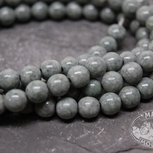 LOT OF 10 // Green Speckled Mint  //  Guatemalan Jadeite Jade //  7 mm Beads