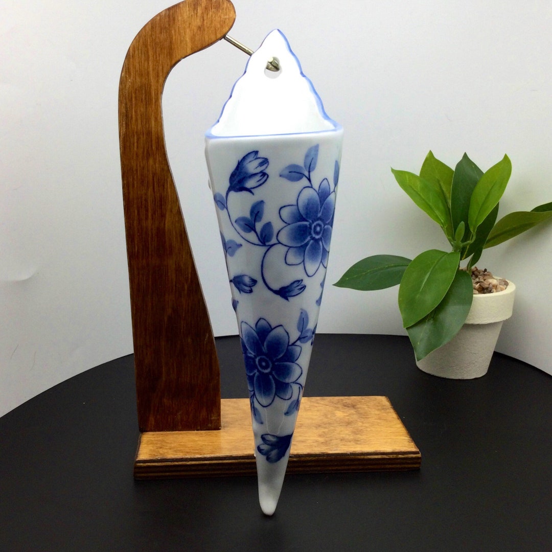 Vintage Stoneware Porcelain Andrea by Sadek Wall Pocket Flower Vase