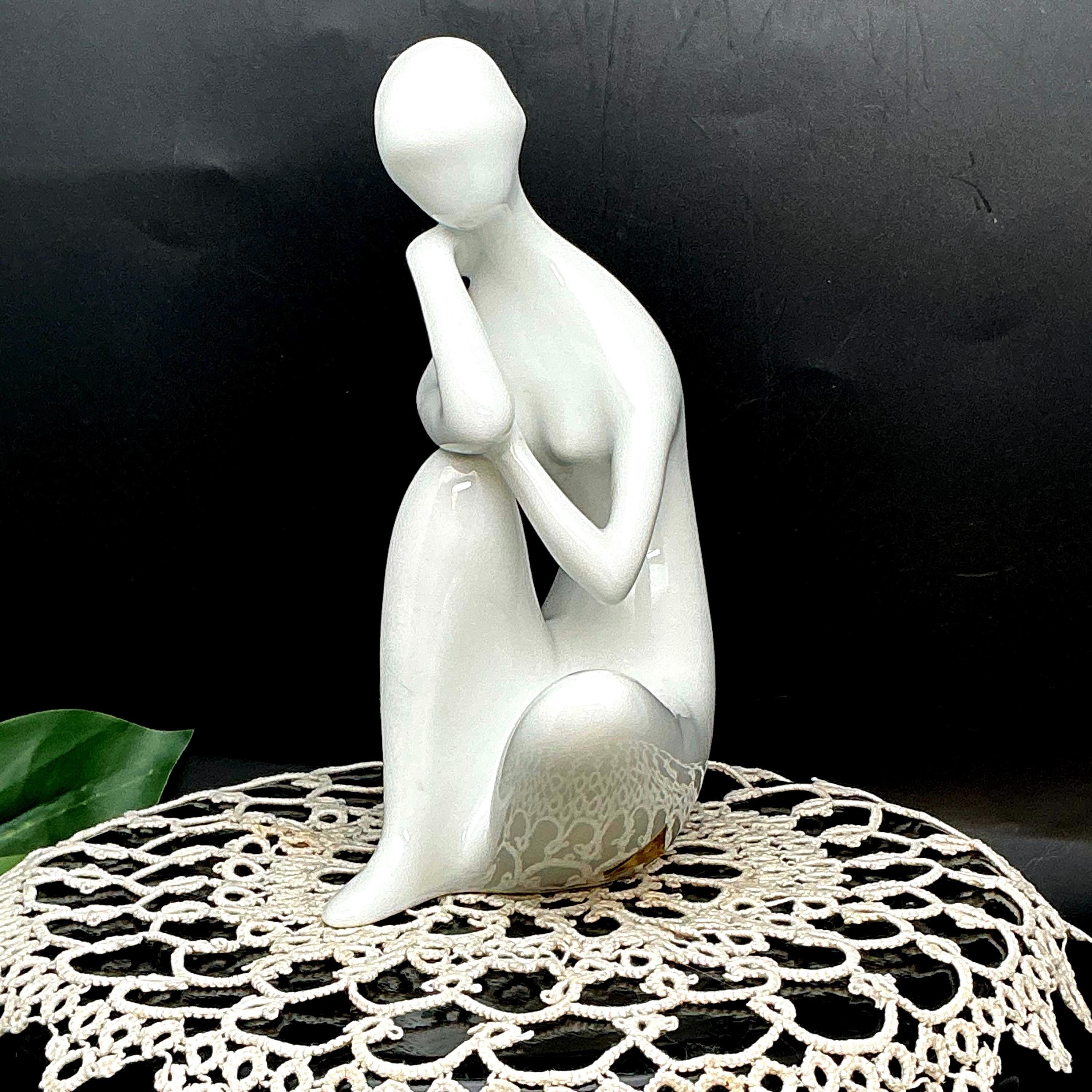  dux オブジェ　Jitka Forejtová Vintage Royal Dux Porcelain Woman Figurine, Jitka Forejtova