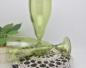 Copas de vino con pie de vidrio artístico verde soplado a mano MCM (juego de 2)