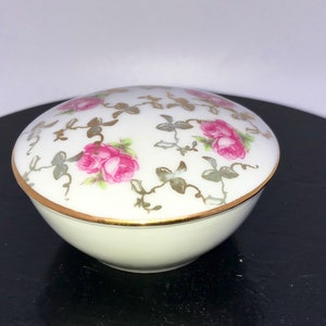 Vintage Porcelain ROYALBavaria Small Round Pink Rose Floral Trinket Lidded Dish/Box Gold Hand Painted Gilt Accents, Germany
