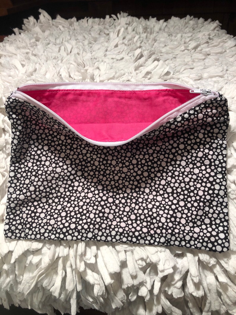 Zipper pouch