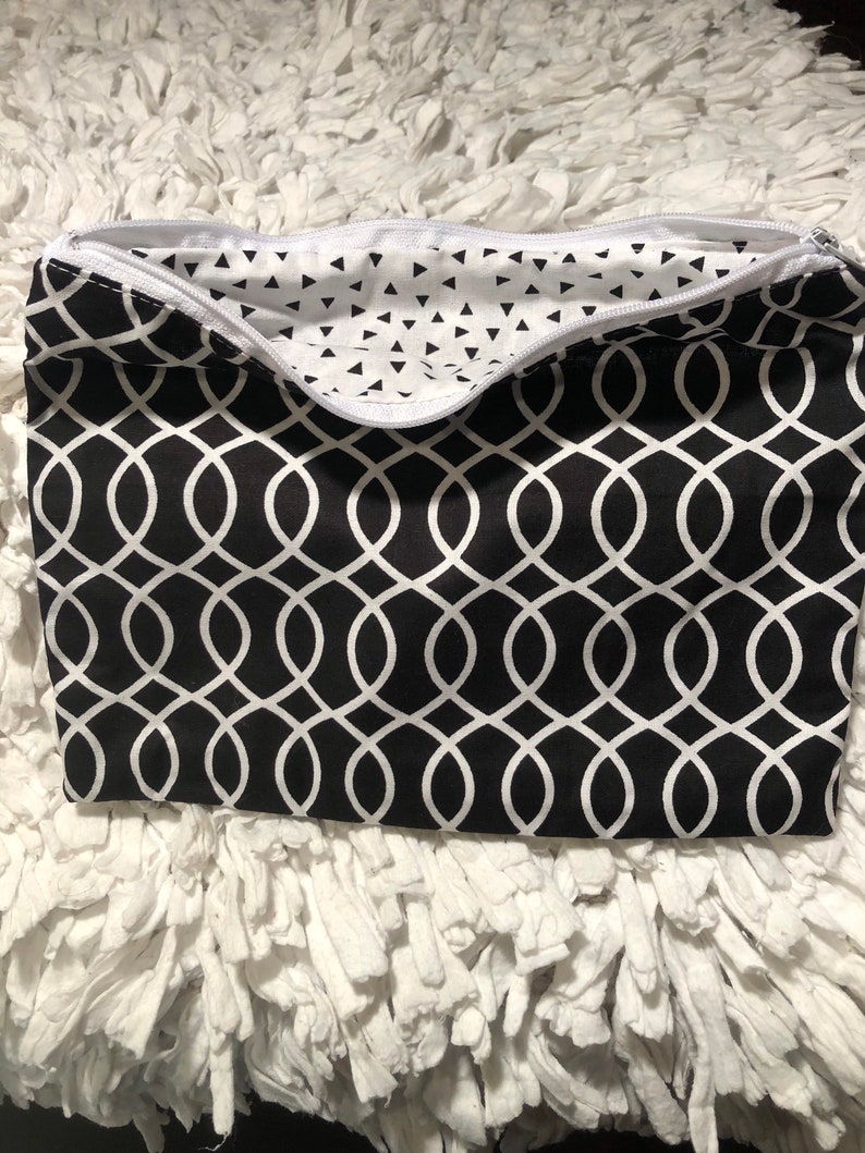 Zipper pouch