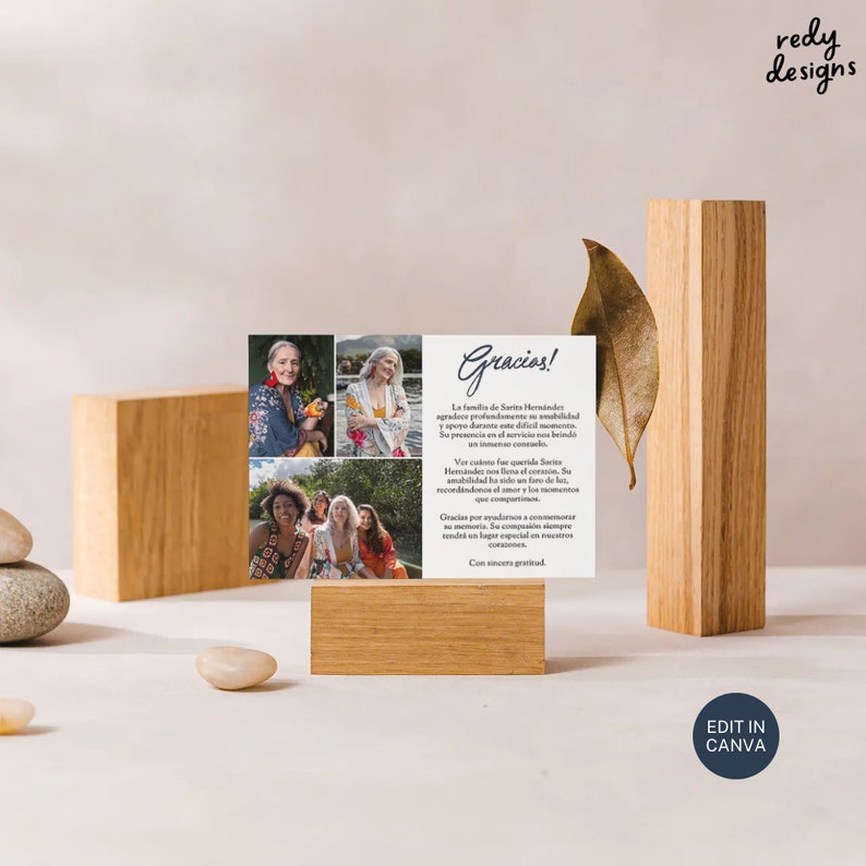 Puede incluir: Una tarjeta de agradecimiento con un collage de fotos de mujeres y un mensaje en espa&ntilde;ol que dice "Gracias!" La familia de Sarita Hern&aacute;ndez expresa su agradecimiento por el apoyo y la presencia durante un momento dif&iacute;cil. La tarjeta est&aacute; sobre un soporte de madera con un fondo marr&oacute;n.