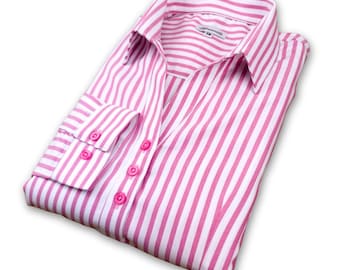 Damen Cerise Pink Stripe Shirt : Damen Baumwoll-Twill Shirt mit offenem Halsausschnitt