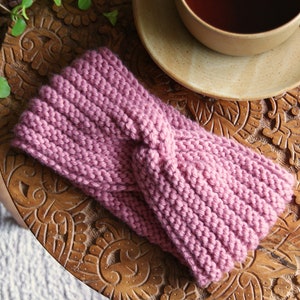 Ribbed Headband with Twist - Knitting Pattern - PDF in 4 languages: US & UK English, German and Dutch