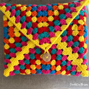 Crochet Book Sleeve Pattern, ACOTAR Theme (PDF Download) Beginner Granny Square