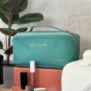 Boutique open flat accessory case