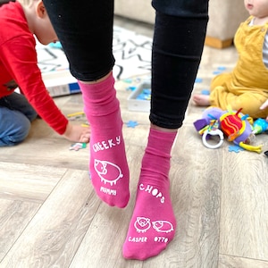 Gepersonaliseerde Cheeky Chops-sokken | Moederdag | vaderdag | cadeaus van de kinderen | leuke cadeaus | Cadeaus met varkenthema