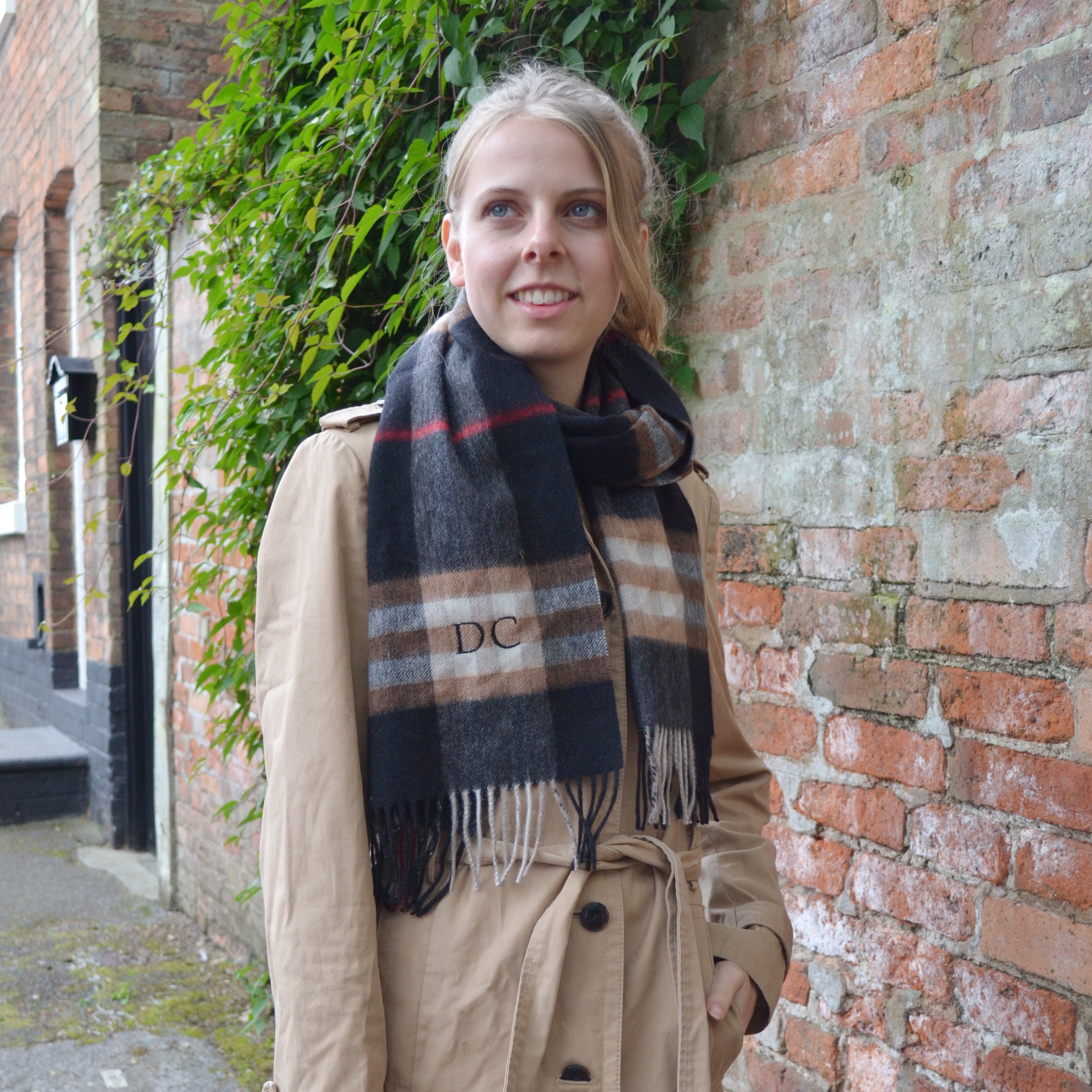 Burberry deals initial scarf