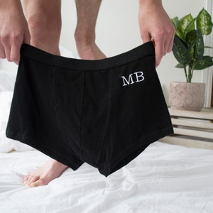 Ropa interior personalizada con iniciales bordadas / ropa interior con monograma / regalos para él / regalos de recuerdo / ideas para regalos de cumpleaños / ropa interior con nombre