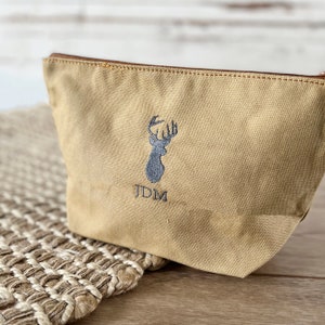 Trousse de toilette brodée personnalisée cerf | fête des pères | cadeaux pour papa | cadeaux pour les voyageurs | trousse de toilette pour travailler | idées d'anniversaire