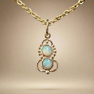 Natural Opal 18k Gold Charm Pendant, Opal Jewelry, Minimalist Gold Pendant, Gold Granules, Round Opal, Gold Jewelry