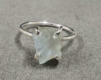 Aquamarine Rough 925 silver Ring, Raw aquamarine Jewelry, Prong Setting, Handmade Ring, Natural Aquamarine, Women Ring