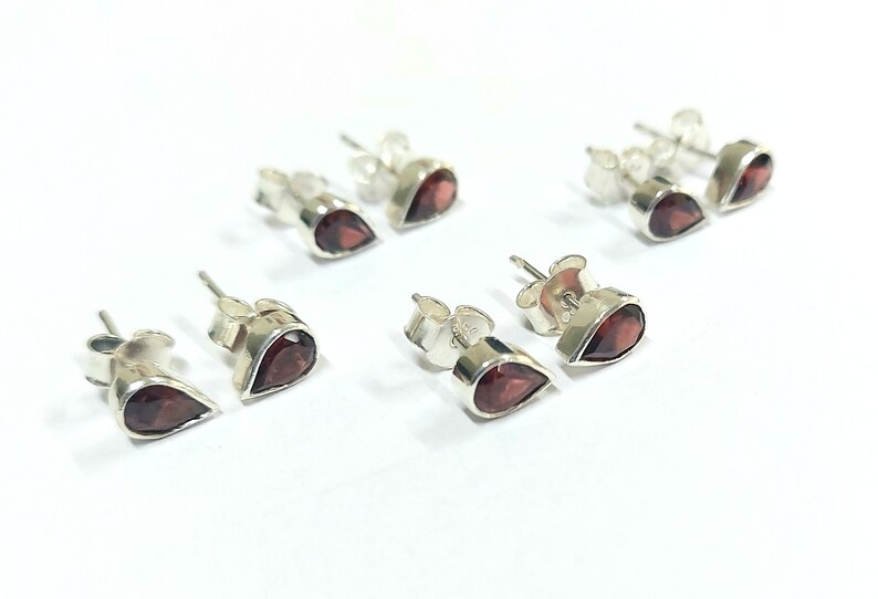 Natural Garnet Studs Earring Red Earrings 925 Silver Stud Earrings Statement Studs Christmas Gift Gemstone Earring Red Garnet Studs