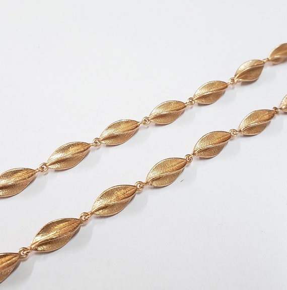 Oval Biography Chain Necklace in Yellow Gold Vermeil