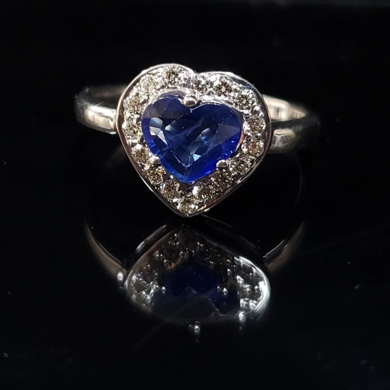 14k Gold, Diamond & Blue Sapphire Heart Ring – Sabrina Design