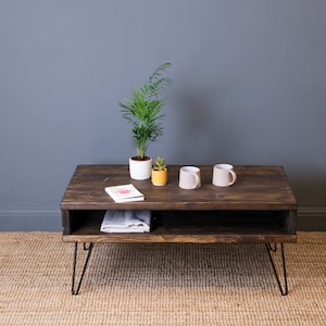 Rustikaler Holz Couchtisch mit Hairpin Legs & Stauraum