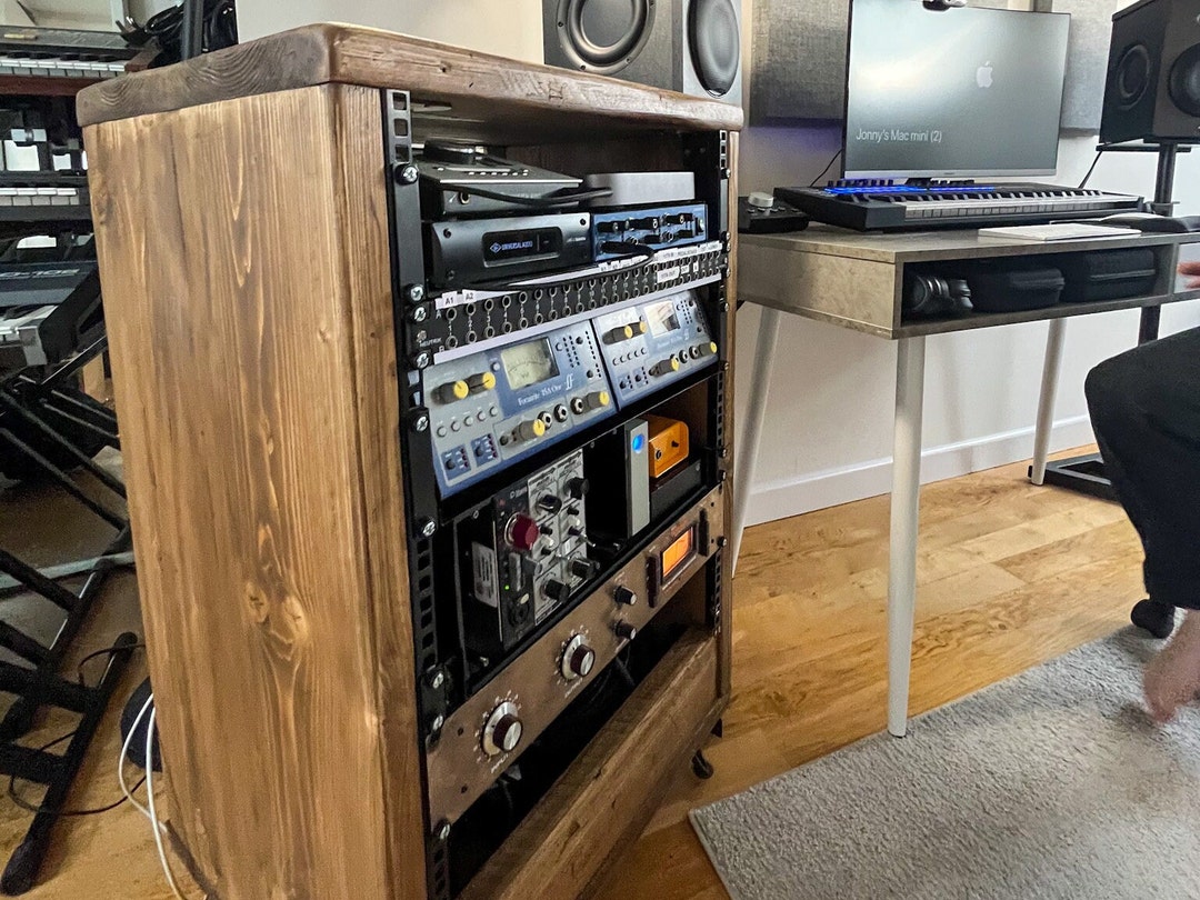 Music on sale equipment rack
