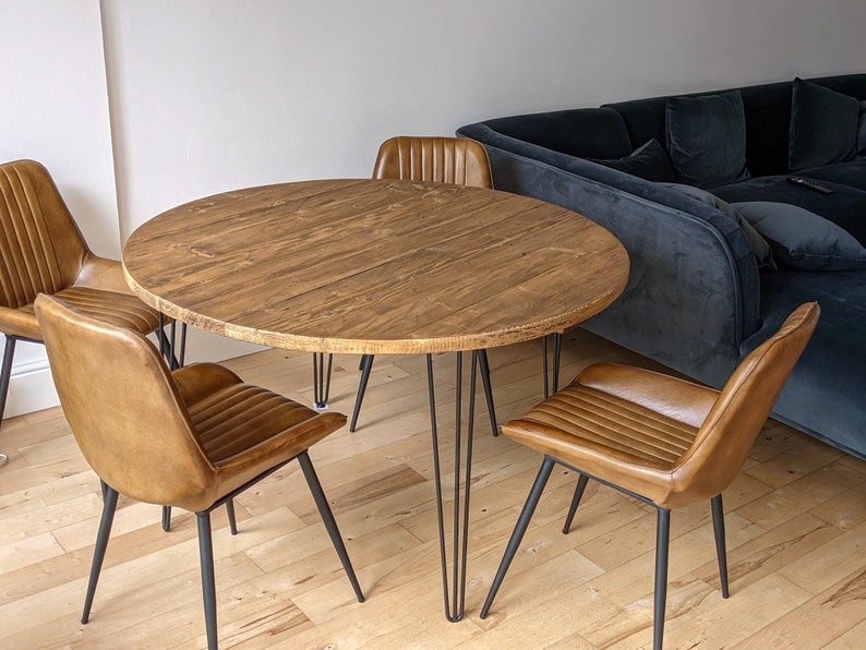 Runder Esstisch, Runder Tisch, Esstisch, Rustikaler Tisch, Handgefertigte Möbel, Wohnkultur, Neues Zuhause, Hairpin Legs, Küchentisch aus Holz Bild 1