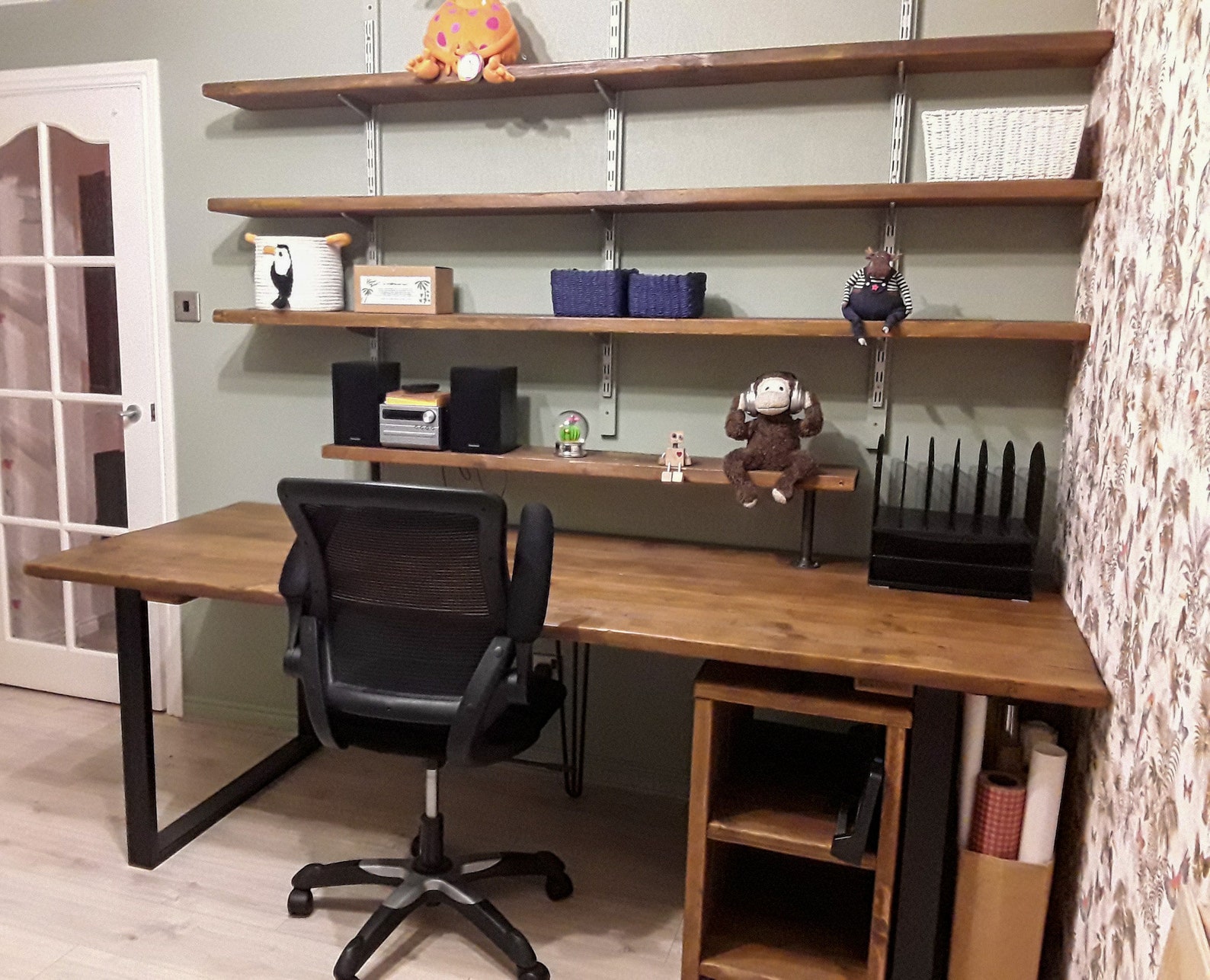 Rustic Desk Riser Shelf for Monitor Speakers Reclaimed - Etsy UK