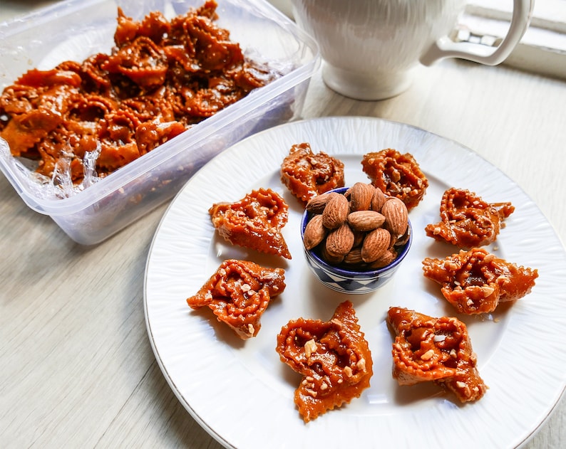 CHEBAKIA moroccan cookies for ramadan, homemade pastry with almonds image 1