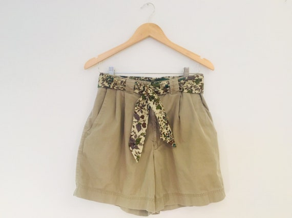 high waisted khaki shorts