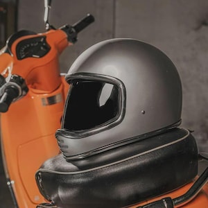 Retro Astro Helmet Full Face Vintage Retro Motorcycle Cafe Racer Custom