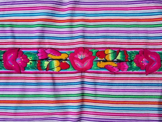 Manta Ayacuchana / Preruvian Lliclla / Handmade embroidered | Etsy