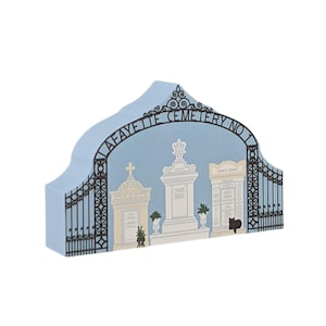 Lafayette Cemetery No 1, New Orleans Louisiana, Mardi Gras, Garden District, Historic Cemetery, above-ground tombs, Cats Meow Village