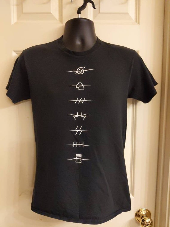 07 Naruto graphic tee