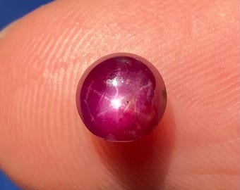 Natural Star Ruby Cabochon: Reddish Pink Gemstone for Jewelry Making (1.27ct, 5.3mm)