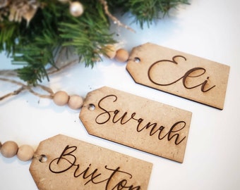 Etiquettes de Noël / Etiquettes pour bas de Noël / Gravure laser personnalisée / Perles incluses