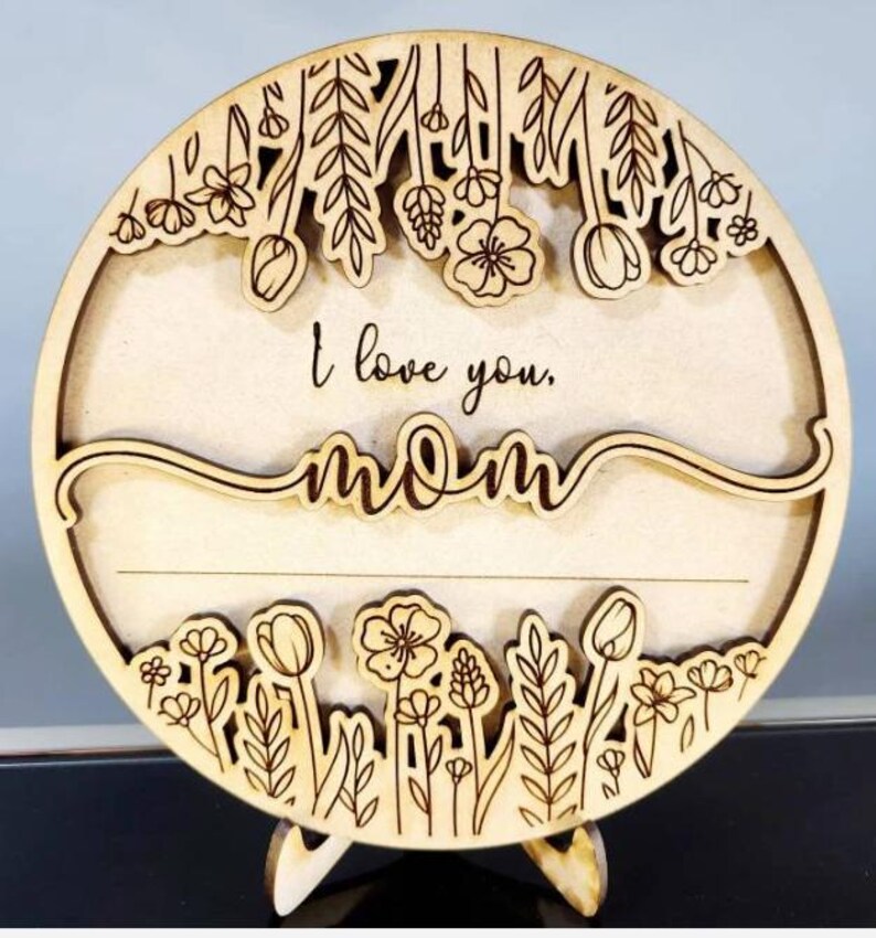 Mom's Flower Round/ Decorative Stand / Custom Names / Mothers Gift ...
