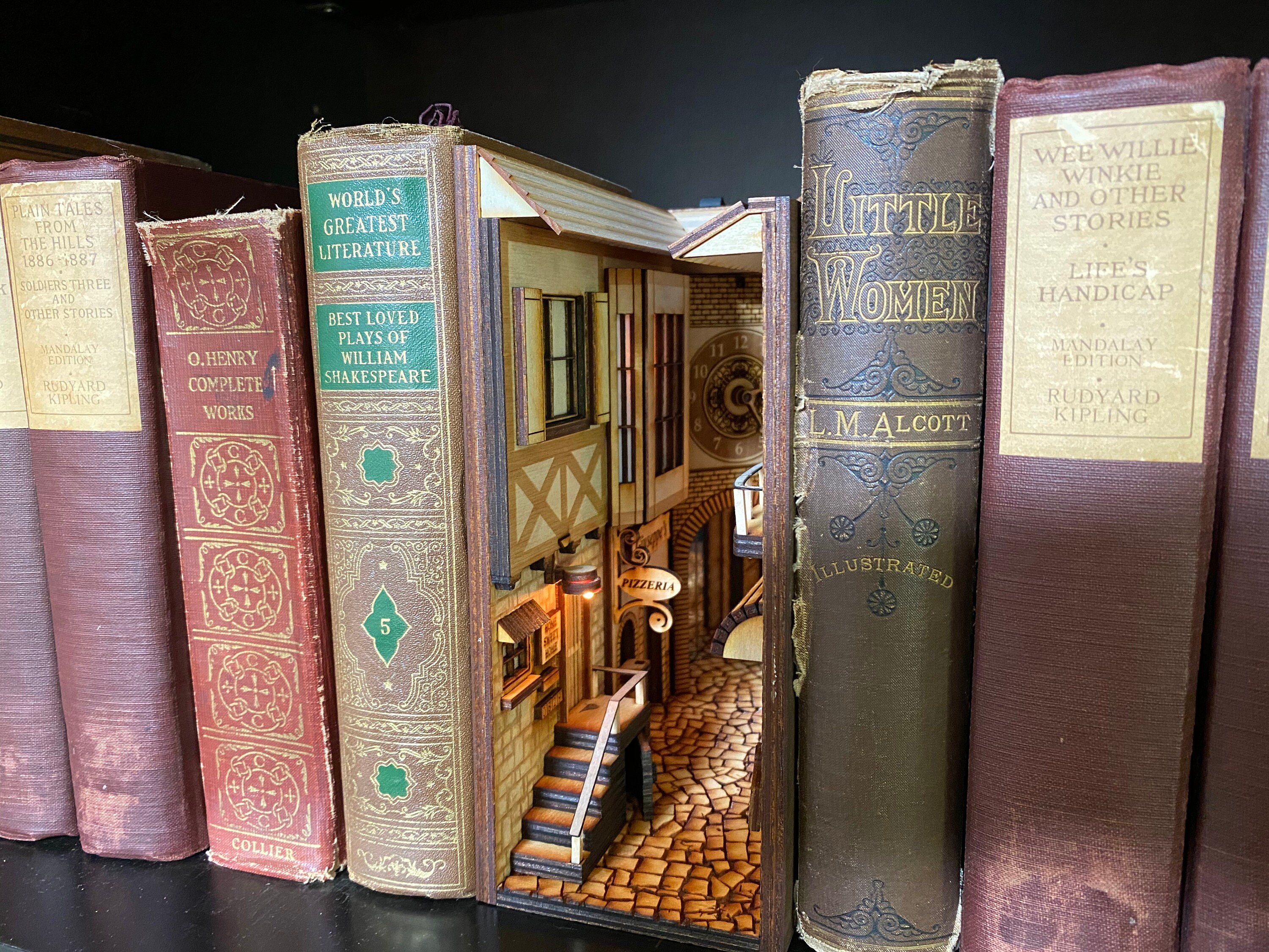 Italian Alleyway Book Nook and Book Shelf Insert Etsy