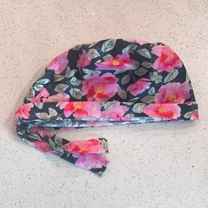 Scrub Cap: Mid-Summer es Night Dream