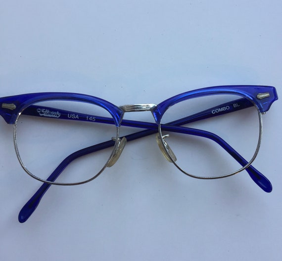 Classic Brand Horn-rimmed Eyeglasses frames. Made… - image 6