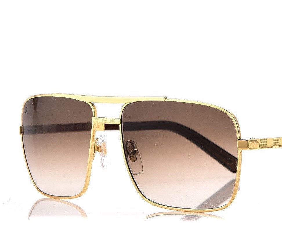 Louis Vuitton aviator Sunglasses with monogram lens. If only I could get  these with a prescription!!!