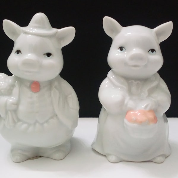 Pig Couple  Salt And Pepper Shakers By Ron Gordon Designs Inc.  Vintage, Made In Japan,  Free Shipping.